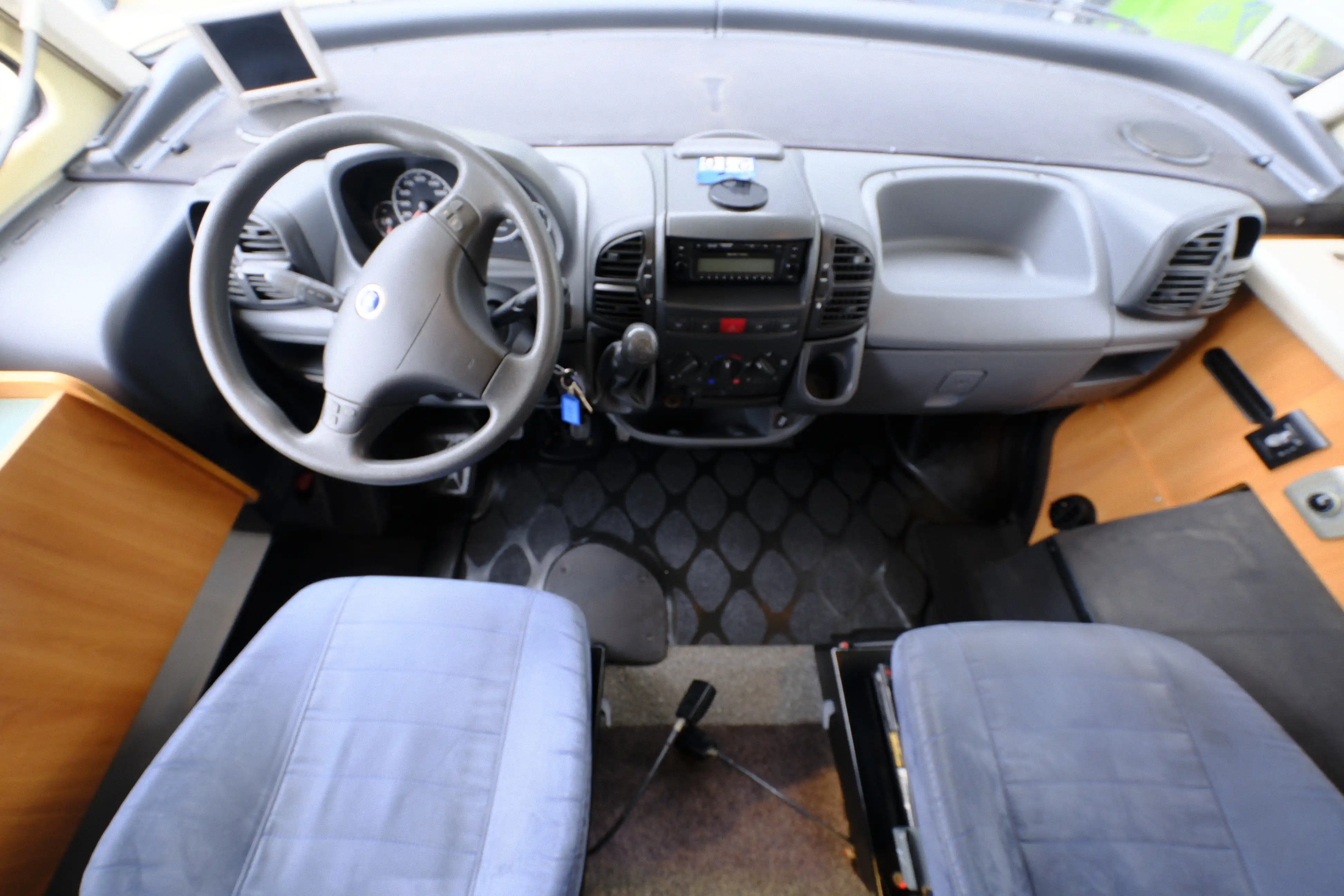 HYMER-ERIBA B 504